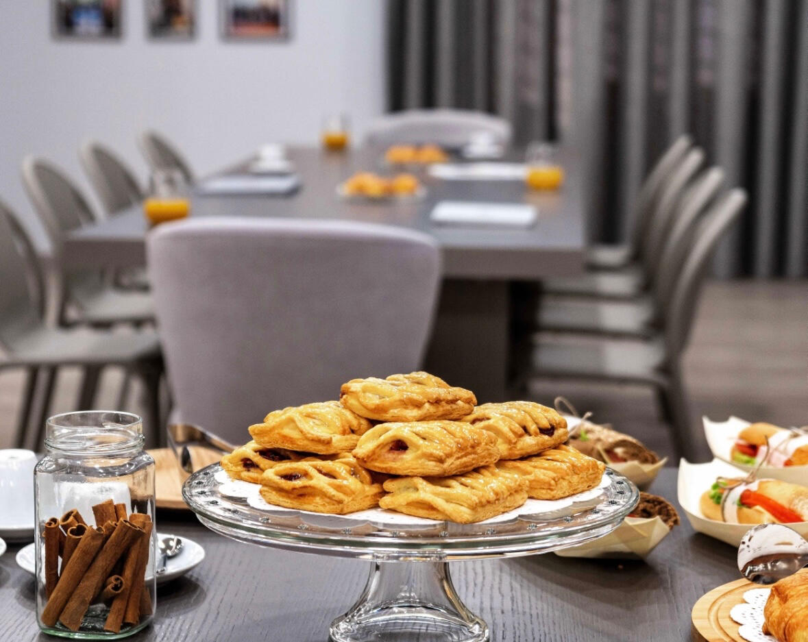 Coffee &amp; Snack Breaks